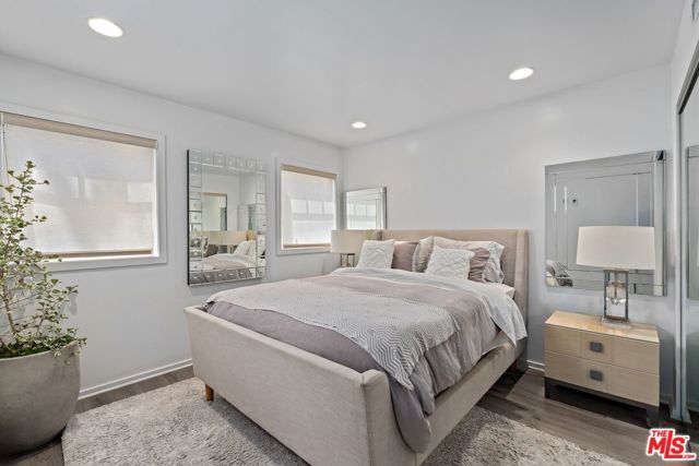10 26th Avenue, Los Angeles, CA 90291