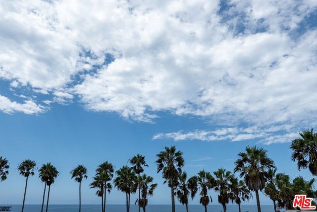 10 26th Avenue, Los Angeles, CA 90291