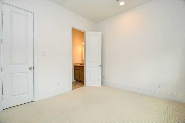 818 Yale Street A, Houston, TX 77007