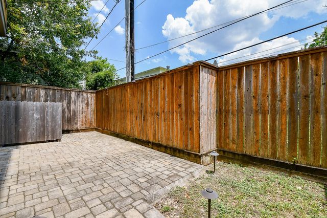 818 Yale Street A, Houston, TX 77007