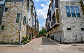 818 Yale Street A, Houston, TX 77007
