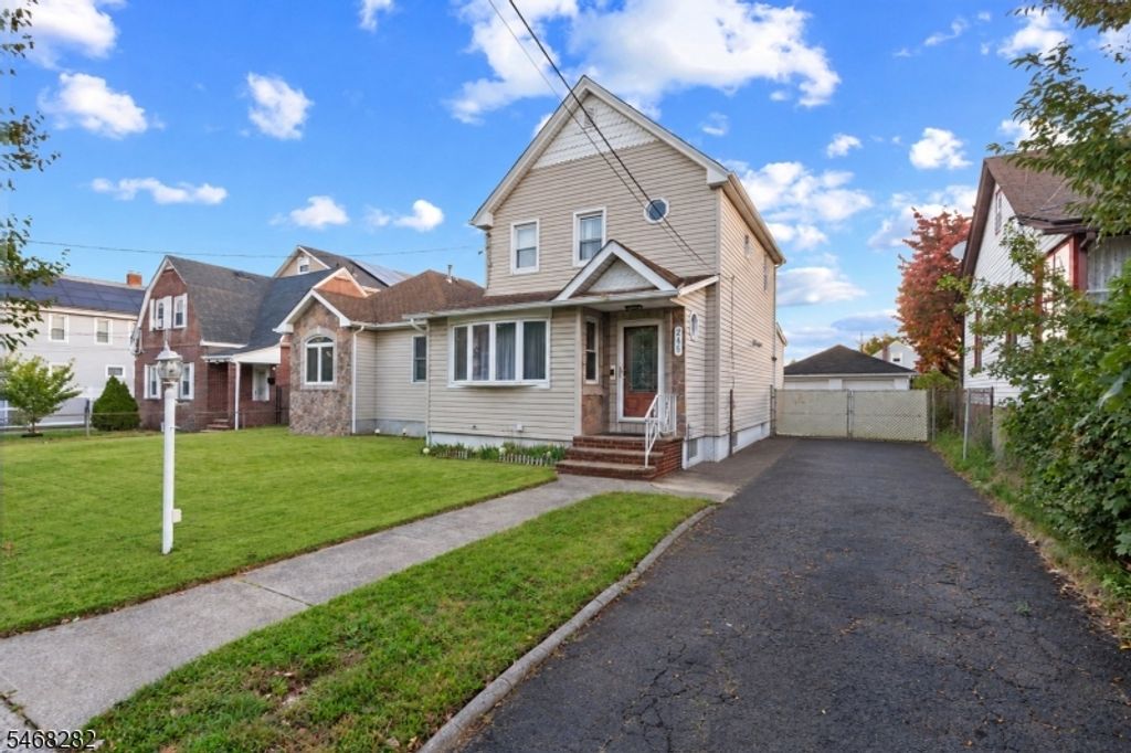 245 Kingsland Ave, Lyndhurst Twp., NJ 07071 — exterior