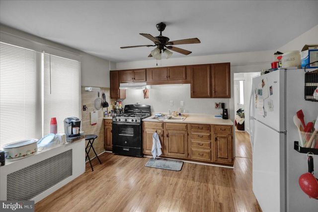 17 E SUMMIT ST, Mohnton, PA 19540