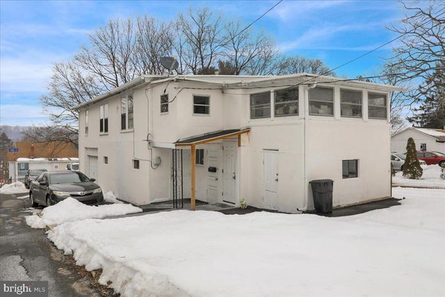 17 E SUMMIT ST, Mohnton, PA 19540