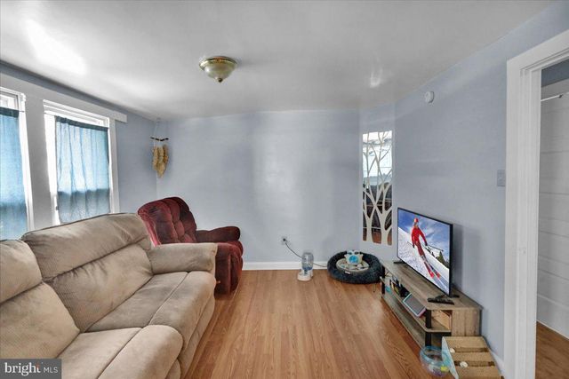 17 E SUMMIT ST, Mohnton, PA 19540