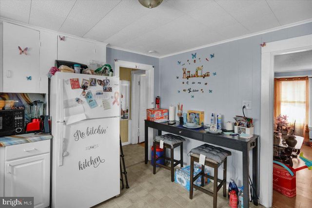 17 E SUMMIT ST, Mohnton, PA 19540