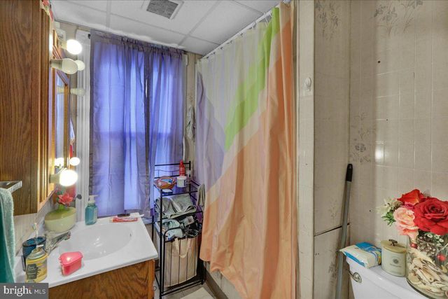 17 E SUMMIT ST, Mohnton, PA 19540