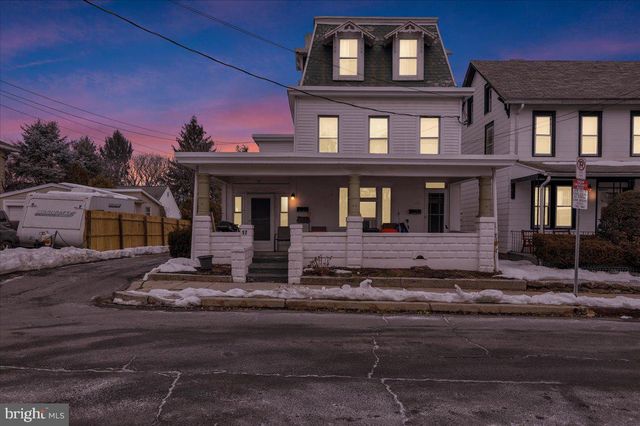 17 E SUMMIT ST, Mohnton, PA 19540