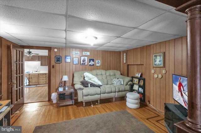 17 E SUMMIT ST, Mohnton, PA 19540