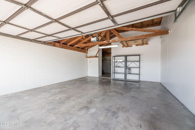 8520 E ROMA Avenue, Scottsdale, AZ 85251