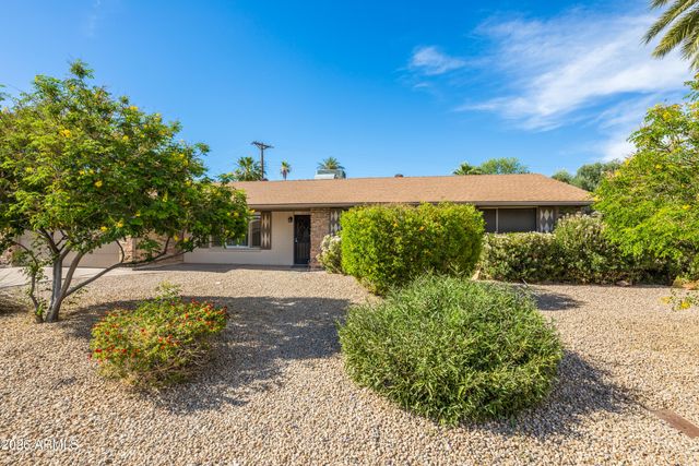 8520 E ROMA Avenue, Scottsdale, AZ 85251