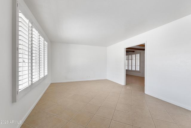 8520 E ROMA Avenue, Scottsdale, AZ 85251