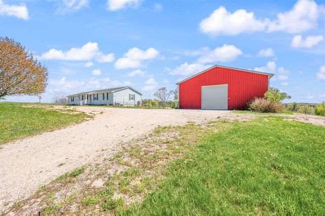 14335 21 Mile Road, Big Rapids, MI 49307