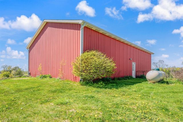 14335 21 Mile Road, Big Rapids, MI 49307