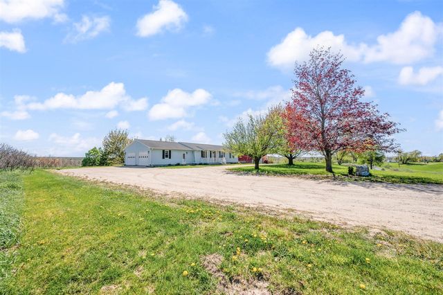 14335 21 Mile Road, Big Rapids, MI 49307
