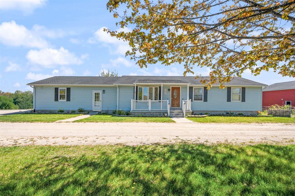 14335 21 Mile Road, Big Rapids, MI 49307