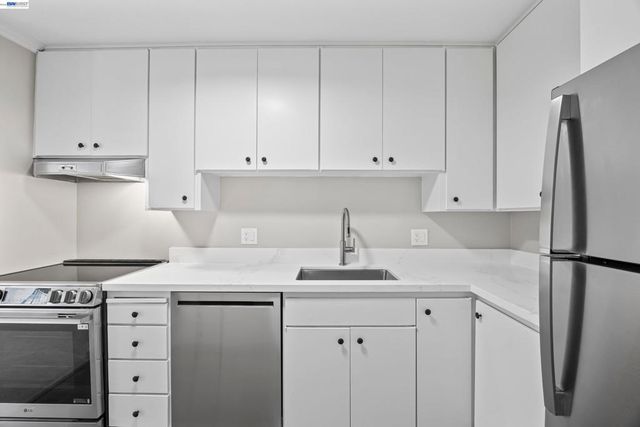 847 N Humboldt St 210, San Mateo, CA 94401