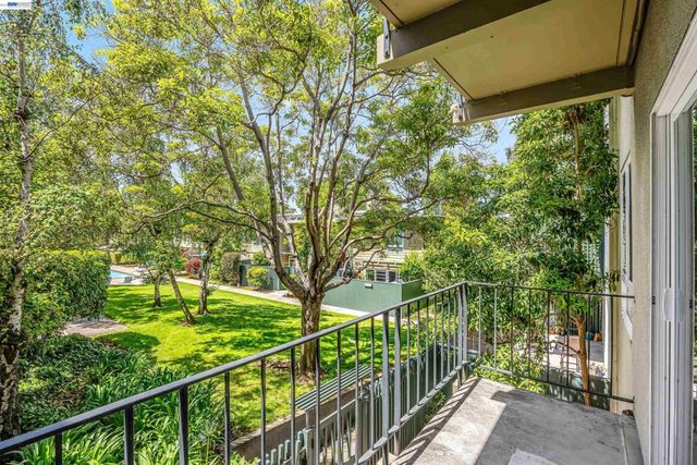 847 N Humboldt St 210, San Mateo, CA 94401