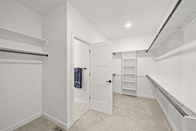 2614 SW Farm Field Road, Lee's Summit, MO 64082