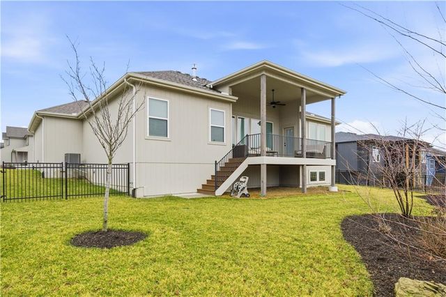 2614 SW Farm Field Road, Lee's Summit, MO 64082