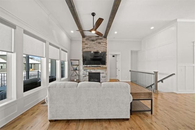 2614 SW Farm Field Road, Lee's Summit, MO 64082