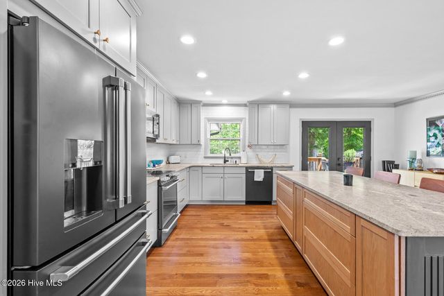 100 Deerfield Road, Jacksonville, NC 28540