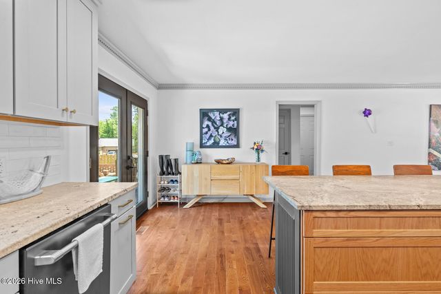 100 Deerfield Road, Jacksonville, NC 28540