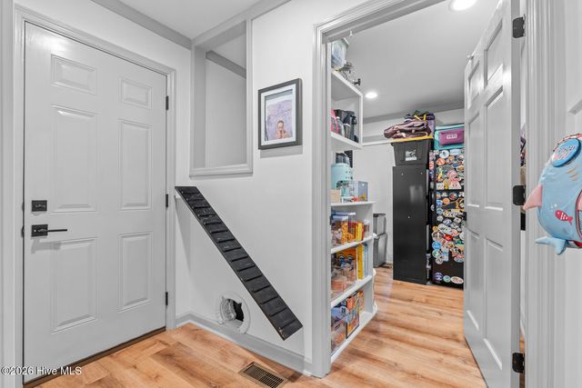 100 Deerfield Road, Jacksonville, NC 28540