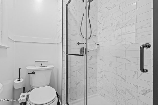 100 Deerfield Road, Jacksonville, NC 28540