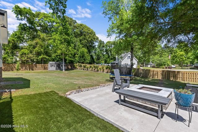 100 Deerfield Road, Jacksonville, NC 28540