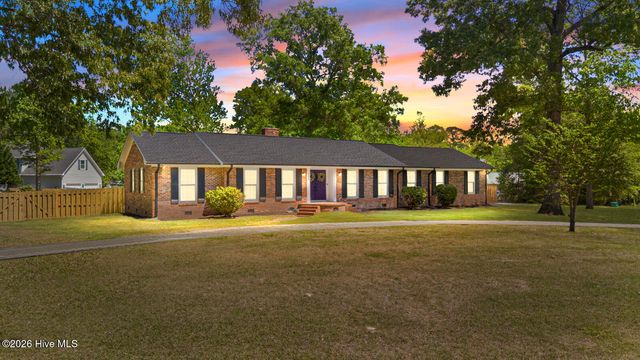 100 Deerfield Road, Jacksonville, NC 28540