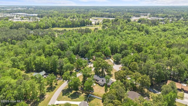 100 Deerfield Road, Jacksonville, NC 28540