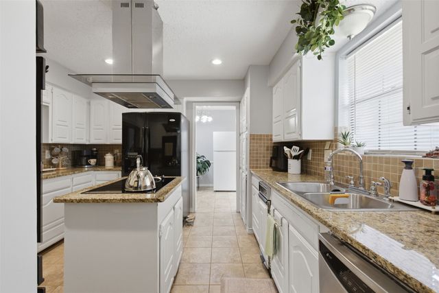 1933 Potter Lane, Mesquite, TX 75149
