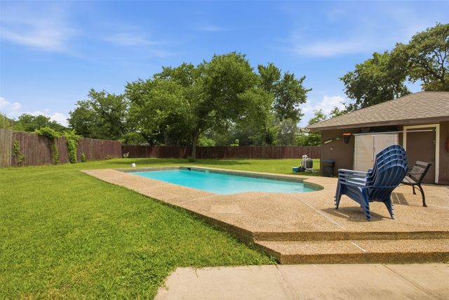 1933 Potter Lane, Mesquite, TX 75149