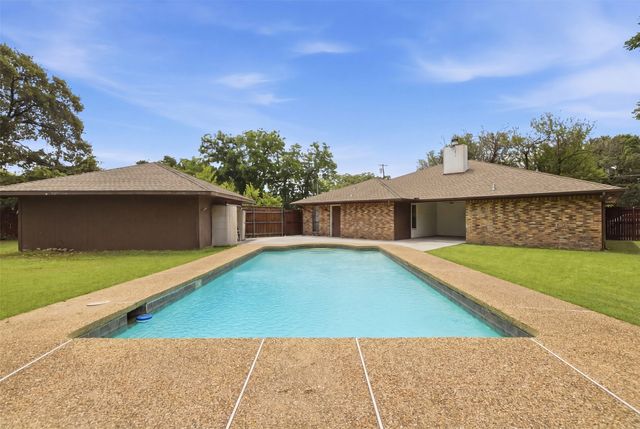 1933 Potter Lane, Mesquite, TX 75149