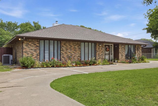 1933 Potter Lane, Mesquite, TX 75149