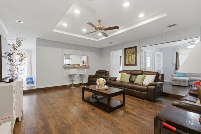 1933 Potter Lane, Mesquite, TX 75149