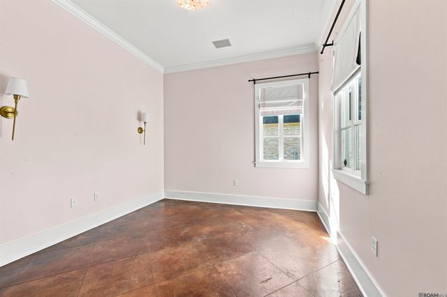 2101 Sassy Ln, Baton Rouge, LA 70808