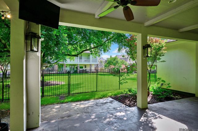 2101 Sassy Ln, Baton Rouge, LA 70808
