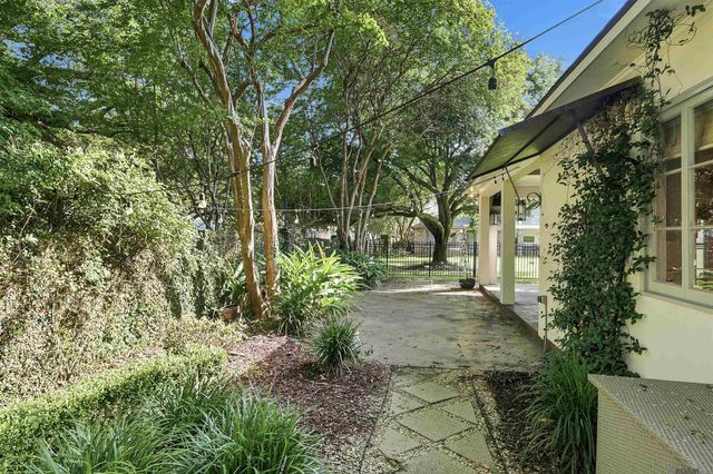 2101 Sassy Ln, Baton Rouge, LA 70808
