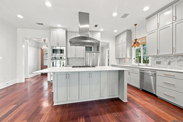 2101 Sassy Ln, Baton Rouge, LA 70808