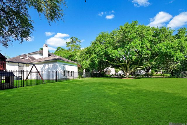 2101 Sassy Ln, Baton Rouge, LA 70808