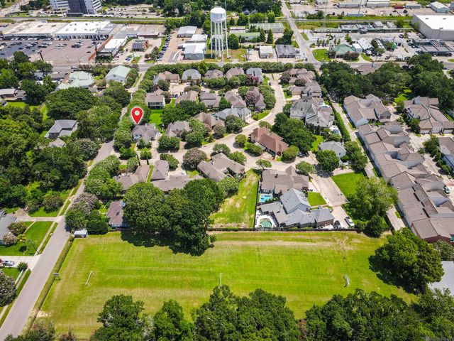 2101 Sassy Ln, Baton Rouge, LA 70808