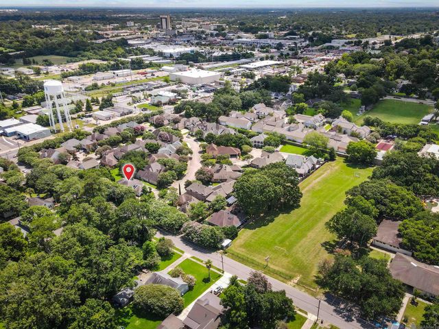 2101 Sassy Ln, Baton Rouge, LA 70808