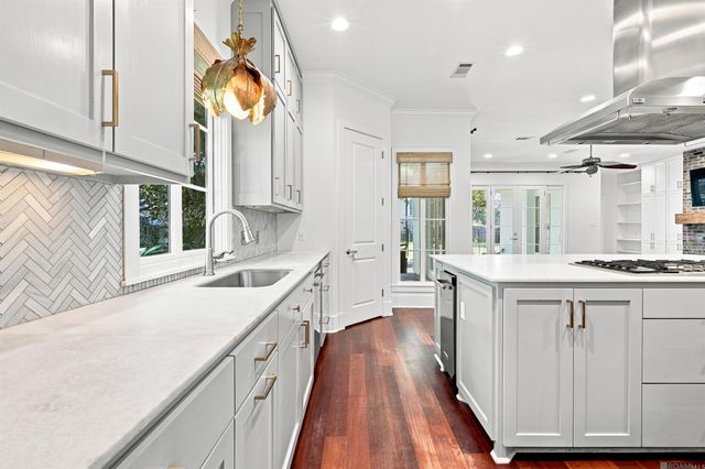 2101 Sassy Ln, Baton Rouge, LA 70808
