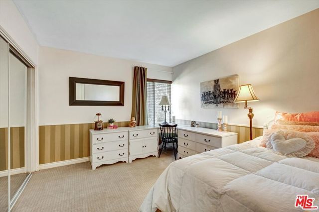 10467 Oakdale Avenue, Chatsworth (los Angeles), CA 91311