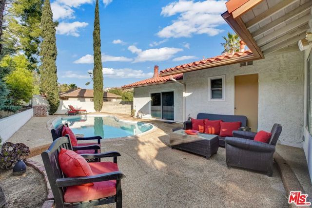 10467 Oakdale Avenue, Chatsworth (los Angeles), CA 91311