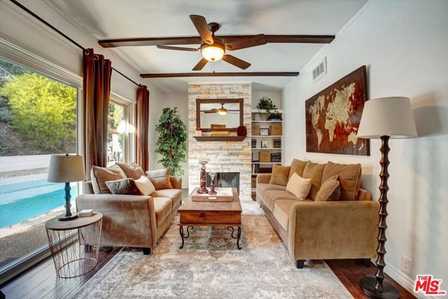 10467 Oakdale Avenue, Chatsworth (los Angeles), CA 91311
