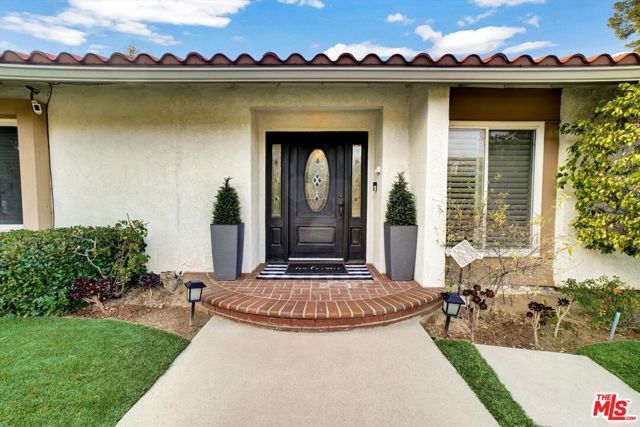 10467 Oakdale Avenue, Chatsworth (los Angeles), CA 91311