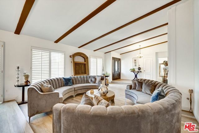 10467 Oakdale Avenue, Chatsworth (los Angeles), CA 91311